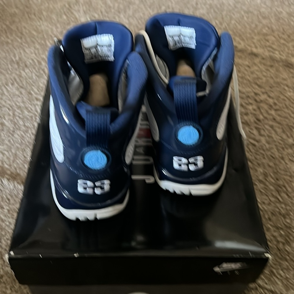 Men’s Jordan 9 retro - Picture 3 of 7